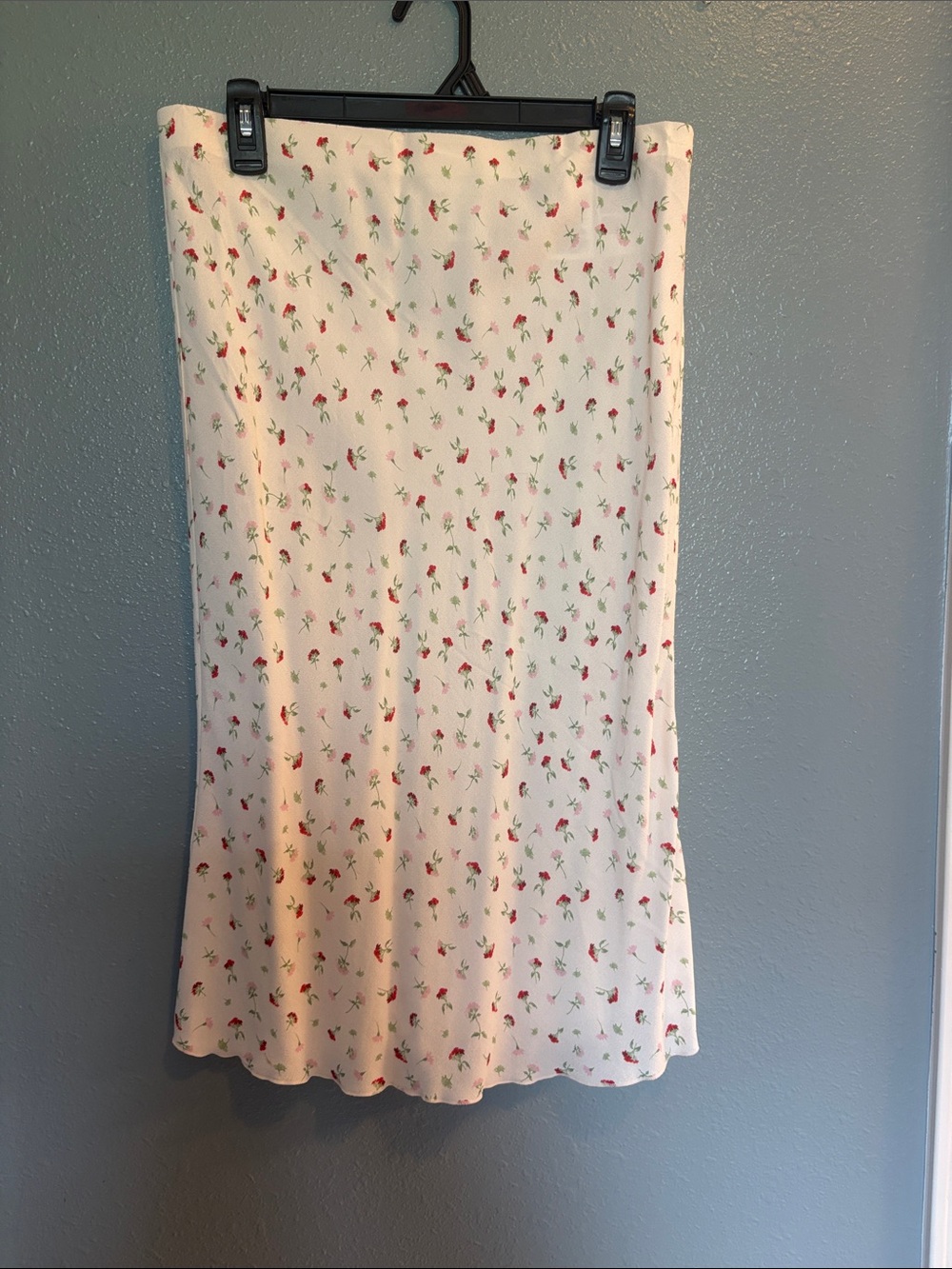 H&M Cream Midi Skirt with Floral Print - Picture 6 of 10